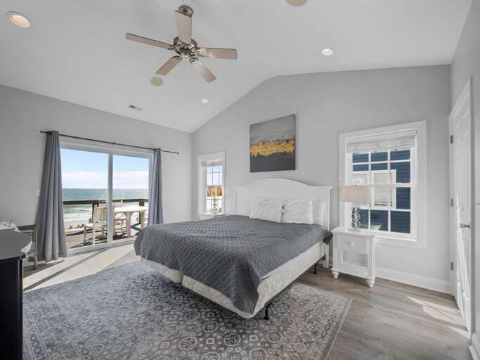 Master Bedroom 1 - King - Oceanfront