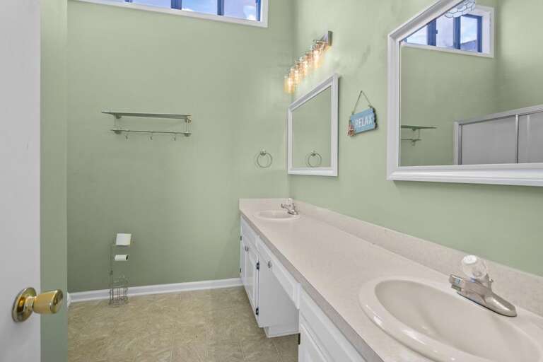 Master Bath - Double Vanities