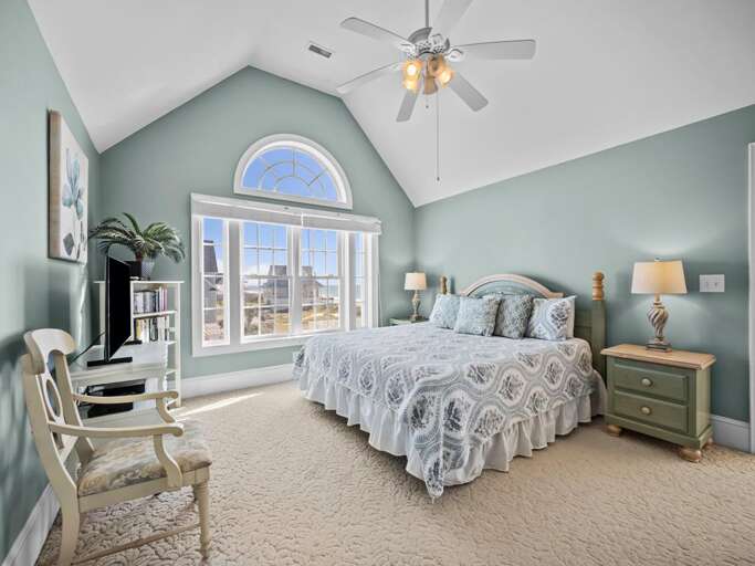 Top Level Master - King Bed