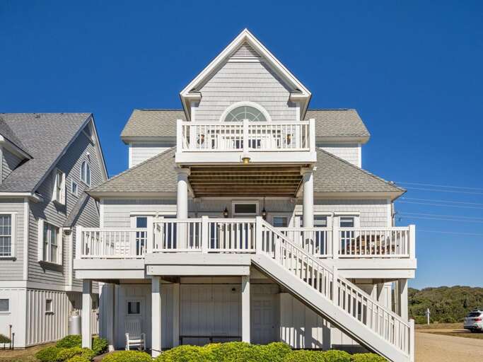Multiple Viewing Decks - Enclosed Outdoor Shower Underneath