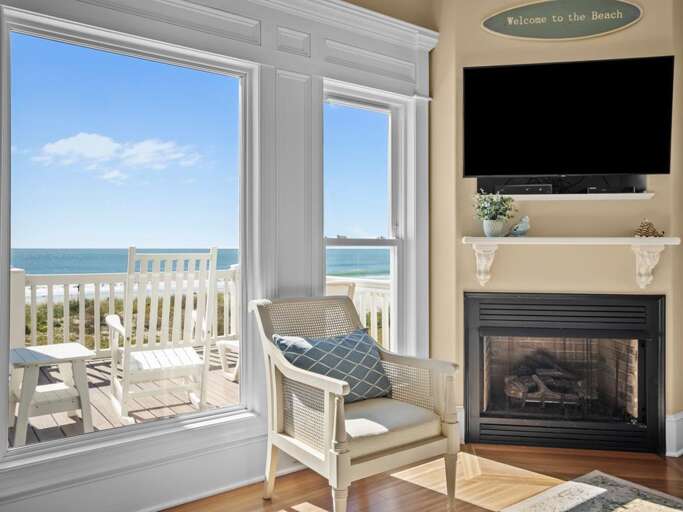 Wall of Windows - Excellent Ocean Views