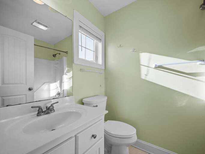 Private Full Bath - Tub and Shower