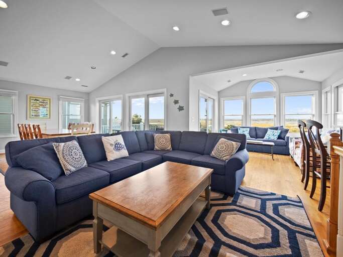 Expansive Living Area - Great Sound Views