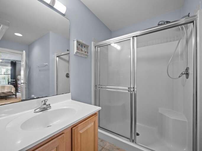 Master Bedroom 2 - Private Bath