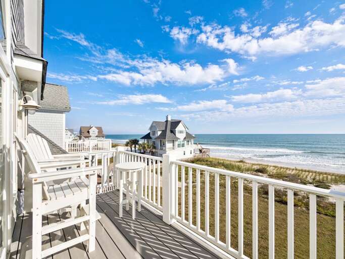 Upstairs Private Deck off Seating Area