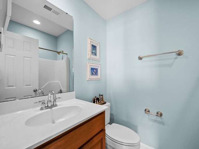 Queen Bedroom - Private Bath