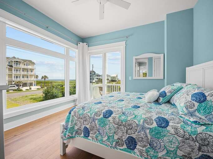 King Bed - Master on Living Level