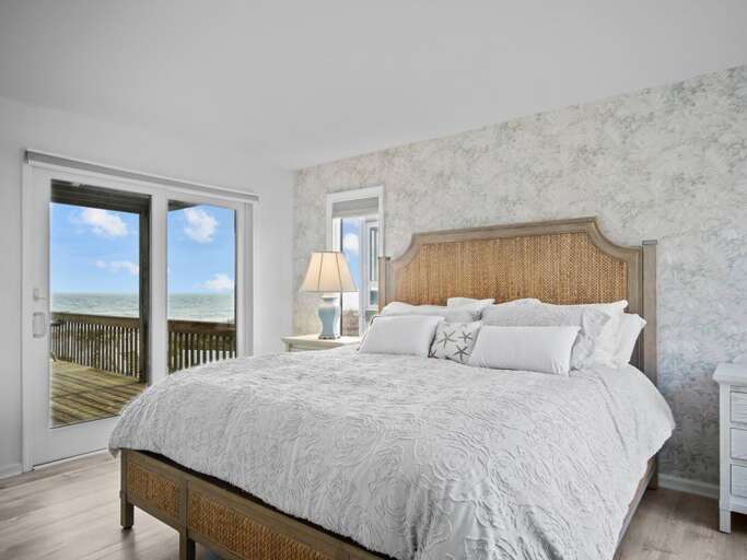 Main - Center Level - King Bed - Private Bath - Deck Access