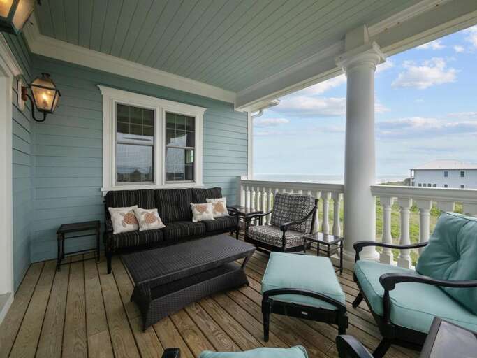Covered Porch off Dining Area