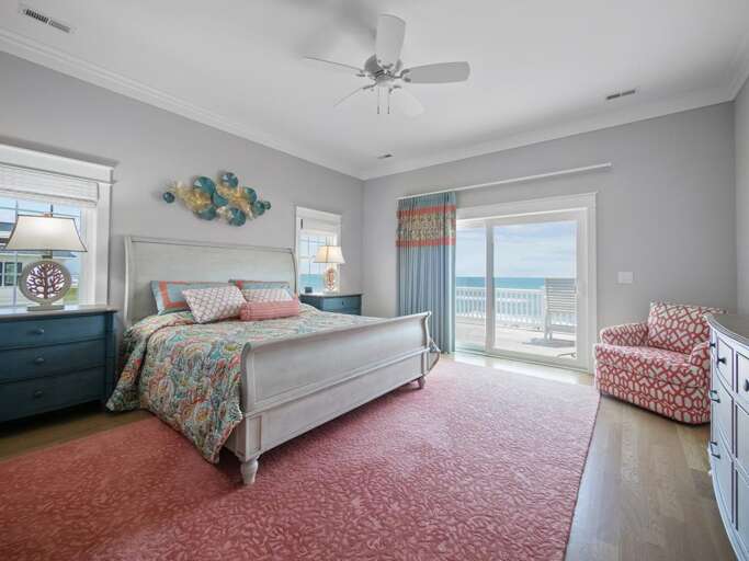 Grand Master Suite - Oceanfront - King
