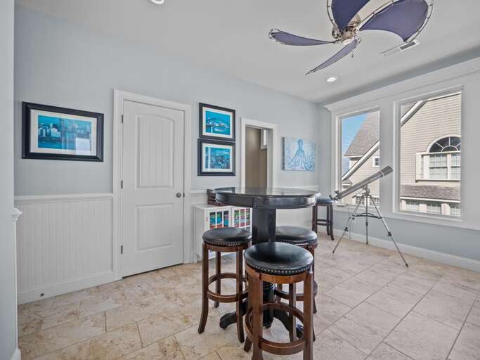 Additional Dining Area