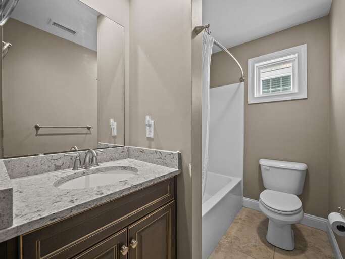 Bunk Room - Full Bath - Tub and Shower