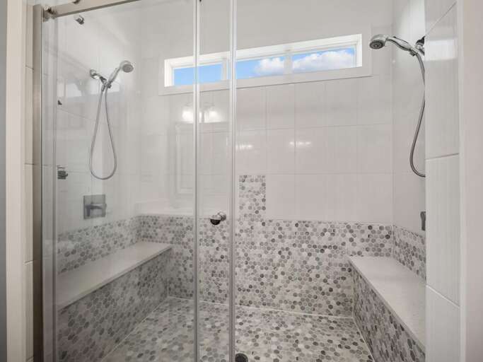 King En-suite Shower