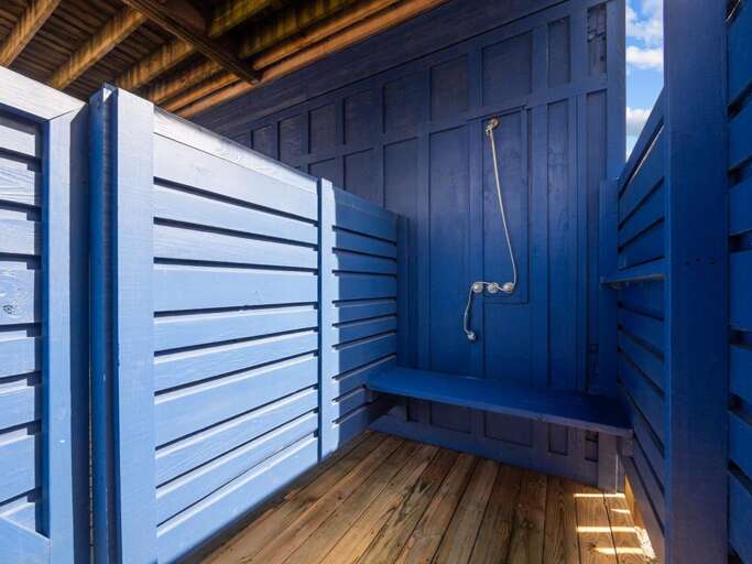 Outdoor Enclosed Shower with Hot and Cold Water