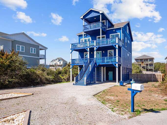 Excellent Curb Appeal