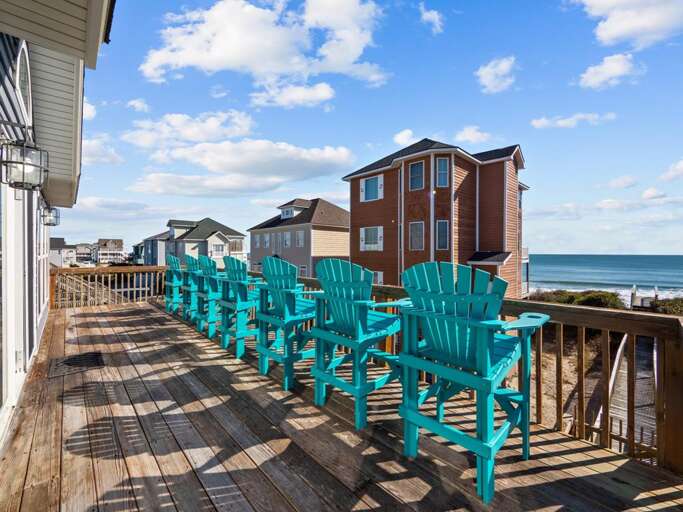 Lots of Deck Furniture - Captains Chairs