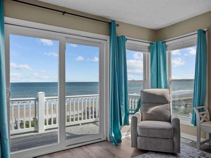Master Bedroom - Private Deck Access