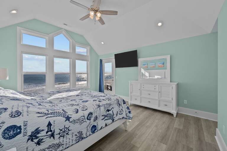 Bedroom 1 - Top Level Master