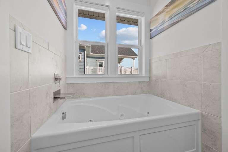 Bedroom 1 - Jetted Tub