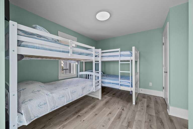 Bedroom 5 - Bunk Room