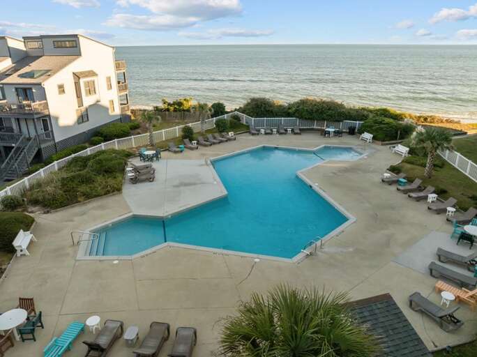 Oceanfront Pool at Shipwatch