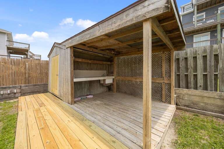 Outdoor Shelter - Fish Cleaning Station