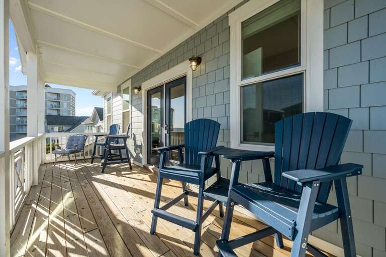 Top Level Oceanside Deck