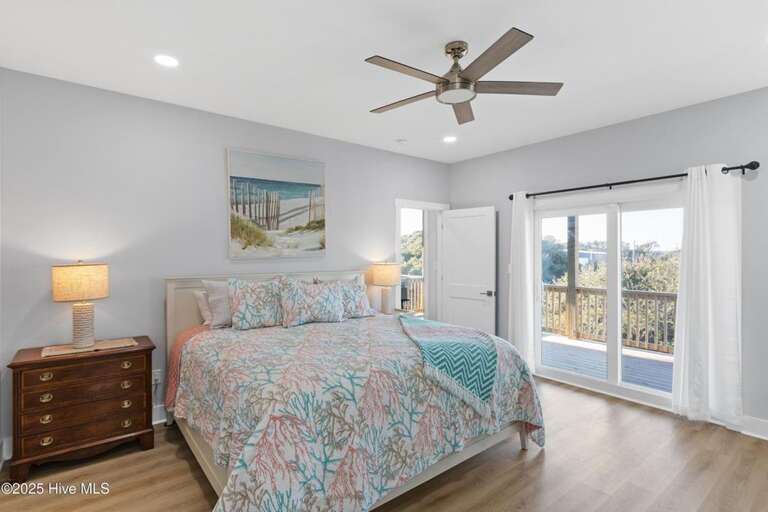 King Master 1st Level - Deck Access