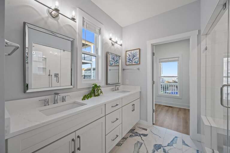 1st Level King Master Bath - Double Vanities