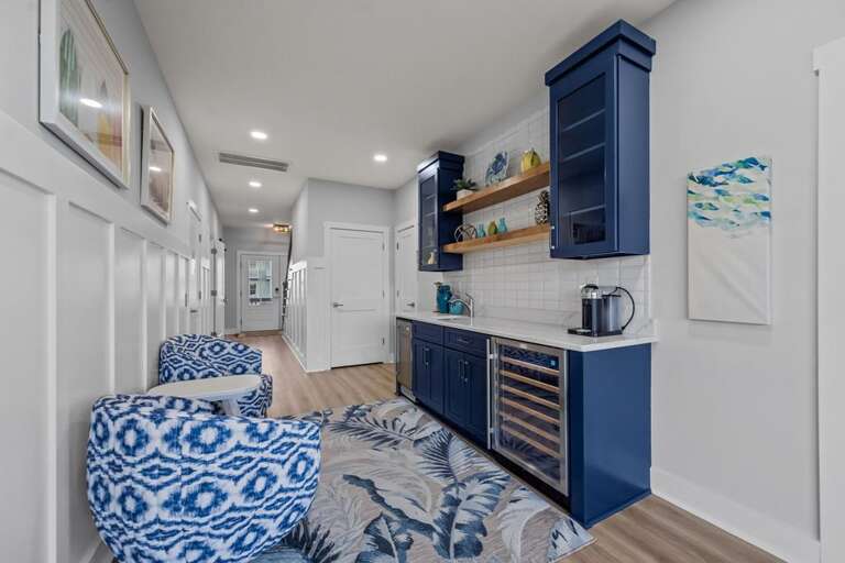 1st Level Sitting Area - Opens to Poolside Deck