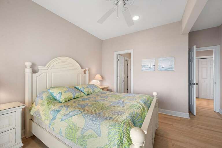 1st Level Queen - Center House