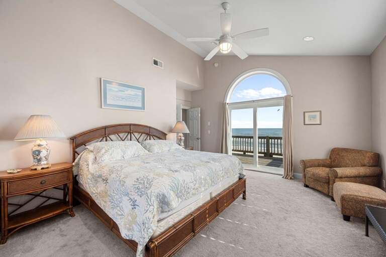 Living Room Level - King - Oceanfront - Southside - Deck Access