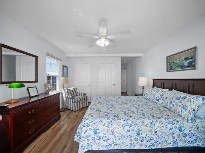 2nd Level King Master - Private Bath