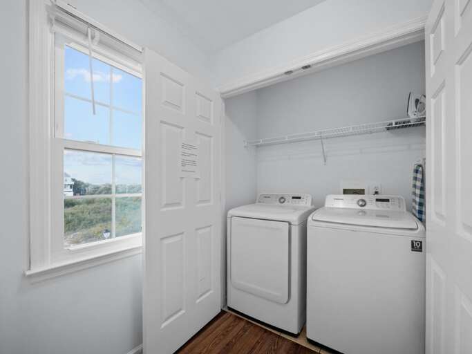 Private Washer and Dryer - 2nd Level
