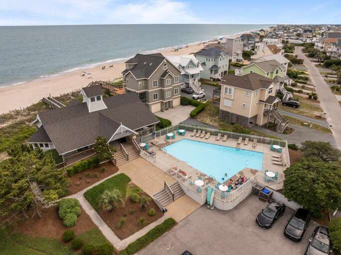 Community Pool and Clubhouse