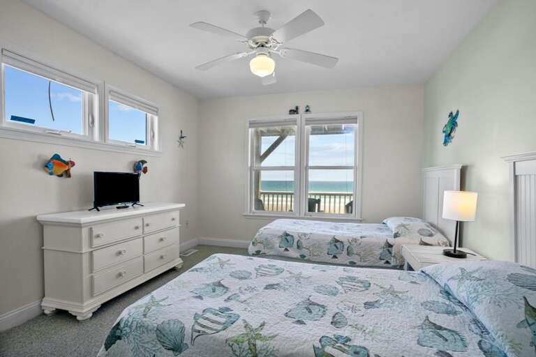 Pyramid Bunk & Standard Bunk - Will Sleep 5