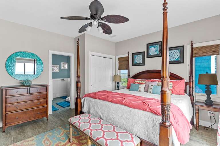 Upstairs Grand Master - King