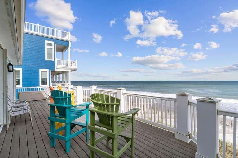 Comfortable Seating - Oceanfront