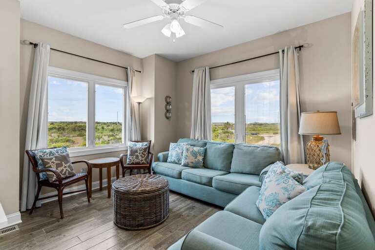 Upstairs Media-Game Room - Seating Area