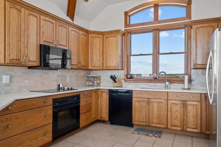 Spacious Kitchen