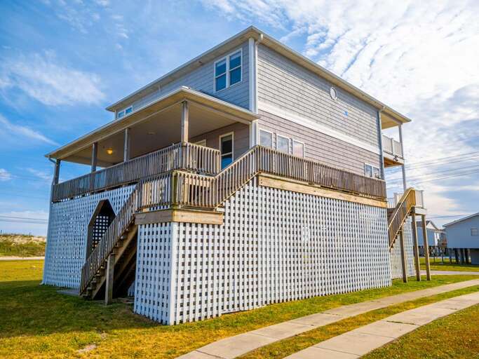 Canal Side - Boat Ramp