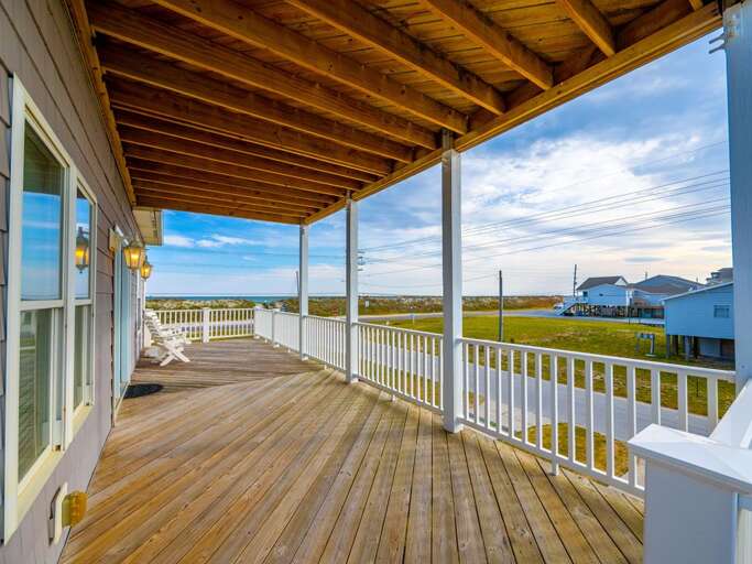 Street Side Porch (2)