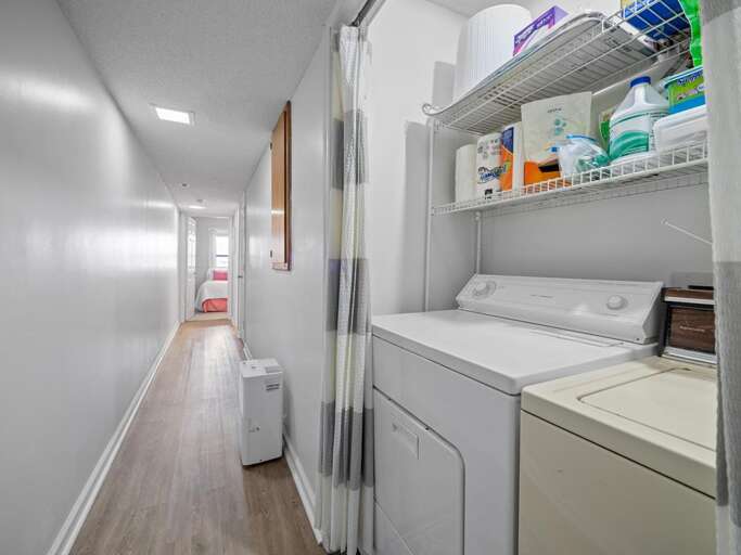 Private Laundry - Full Size Washer and Dryer