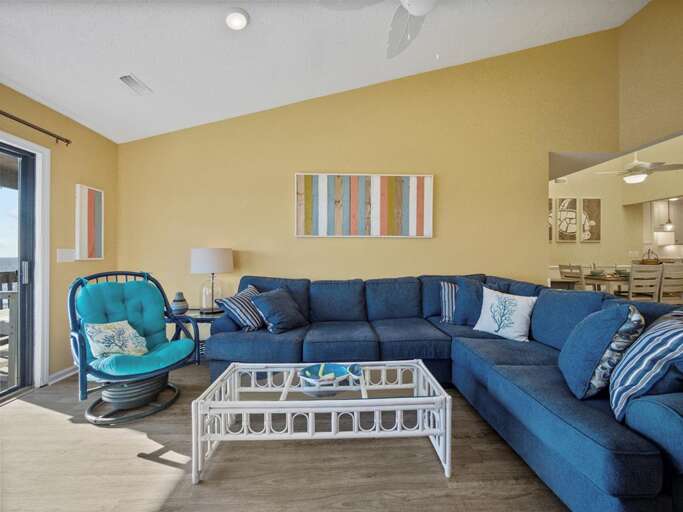 Living Area - Additional View