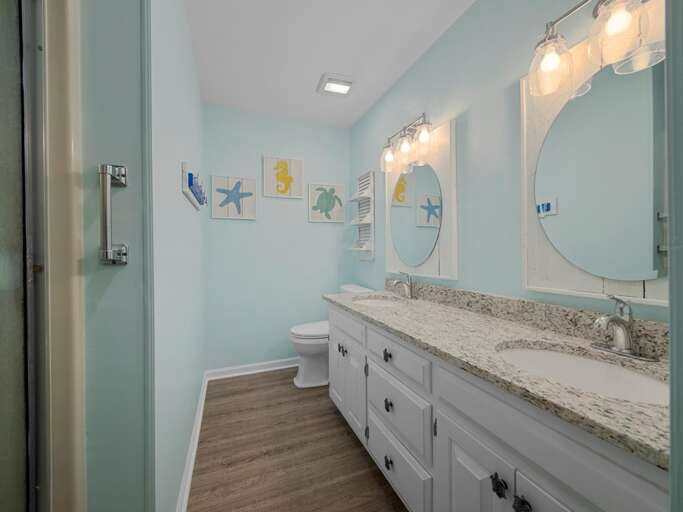 Hallway Bathroom for 3rd Bedroom