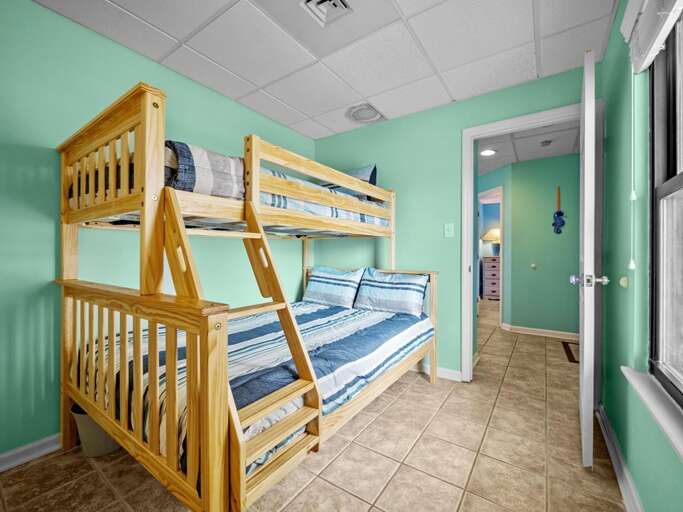 Bedroom 3 - Pyramid Bunk - Twin over Full