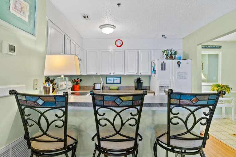 Extra Dining Space at Bar