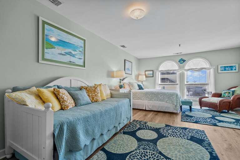 Master Suite with Additional Daybed with Twin Trundle