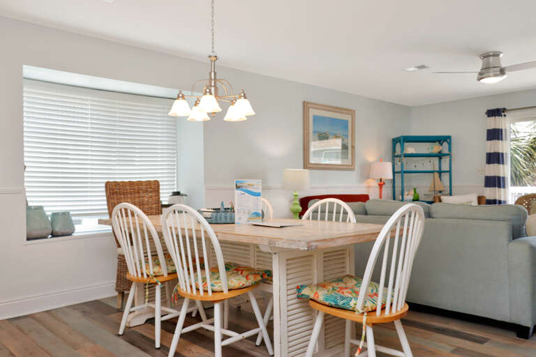 Dining Area (1)