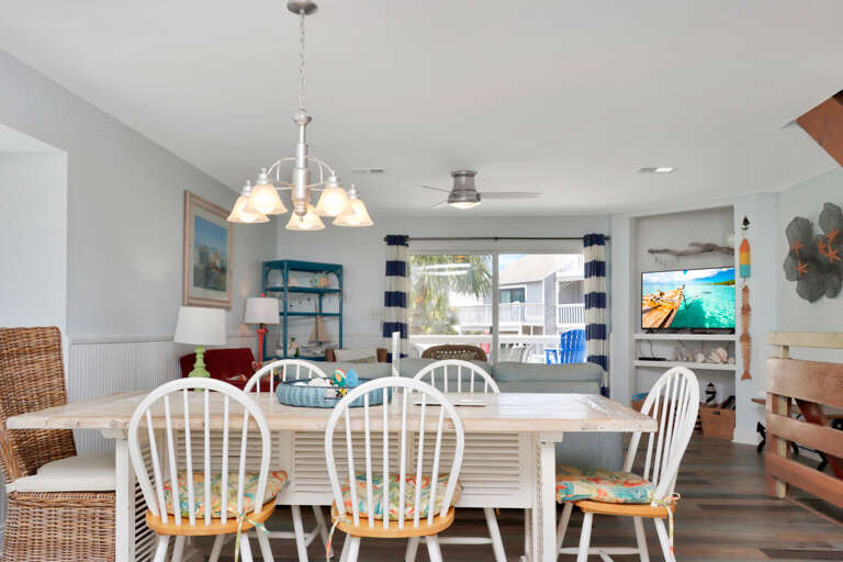 Dining Area with View onto Deck